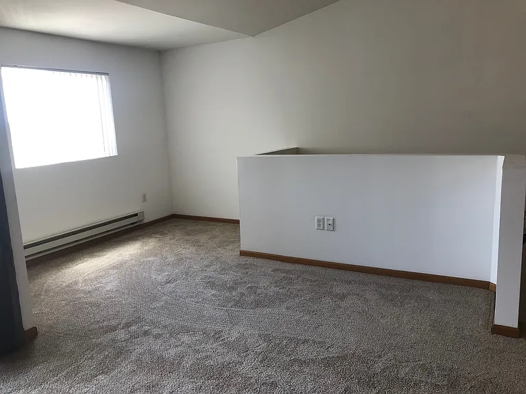1510-1560 W Pine St — Photo 5