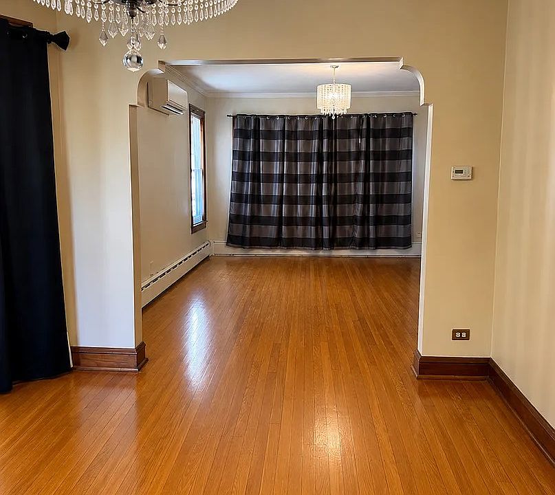 2nd image of 2547 N Major Ave