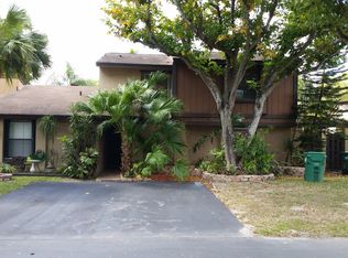 6842 SW 127th Pl, Miami, FL 33183