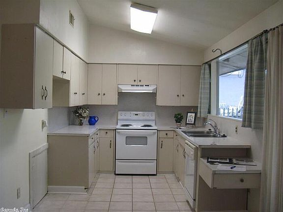 3rd image of 5506 B St #A