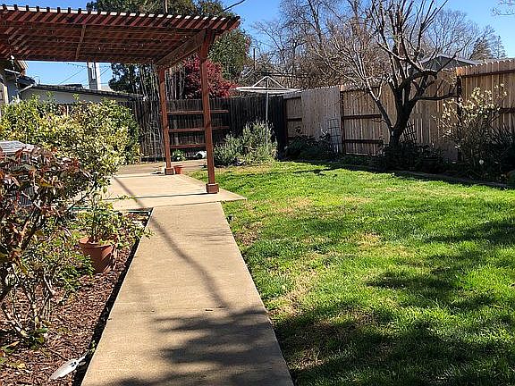 4th image of 8690 Cliffwood Way