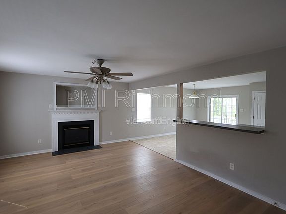 2nd image of 9824 Willow Glen Ct
