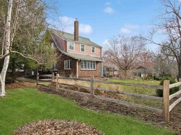 134 Parsons Ave, Iowa City, IA 52245