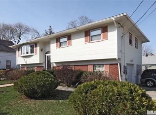 211 Bennett Ave, Hempstead, NY 11550