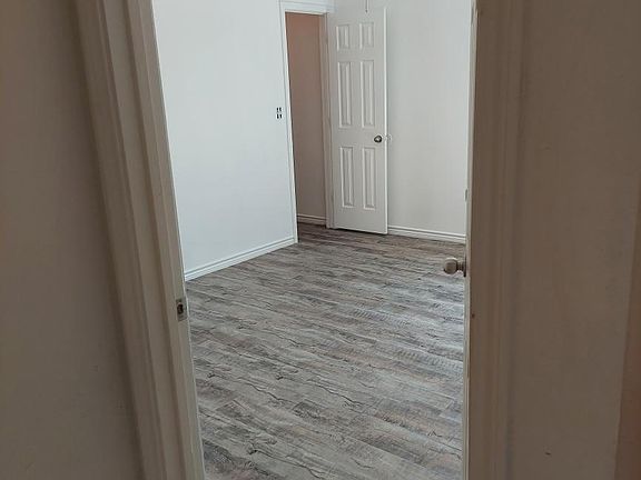 2nd image of 904 N Bangor Ave #B