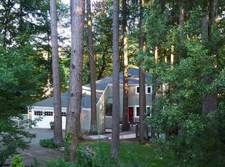 3220 Edgemont Rd, Lake Oswego, OR 97035