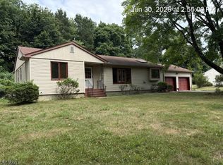 37 Alden Ln, Tinton Falls Boro, NJ 07724