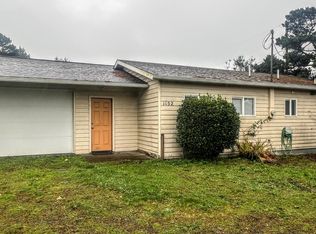 1152 SW Southmayd Ln, Waldport, OR 97394