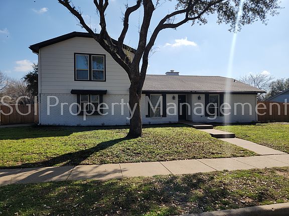 3rd image of 401 Roberts Dr