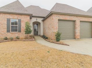 103 Old Rd, Broussard, LA 70518