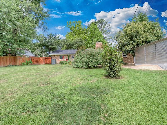 4th image of 8935 Blom Blvd