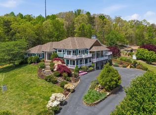 1526 Cedar View Ln, Hiawassee, GA 30546