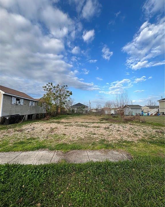 1st image of 4742 Haydel St