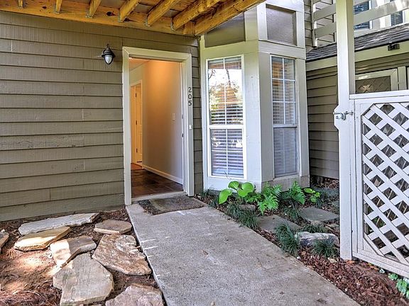 2nd image of 205 Riverview Dr SE