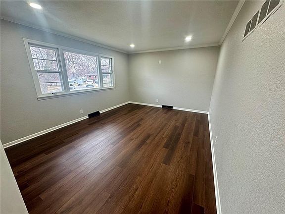 4th image of 2214 N 21st St