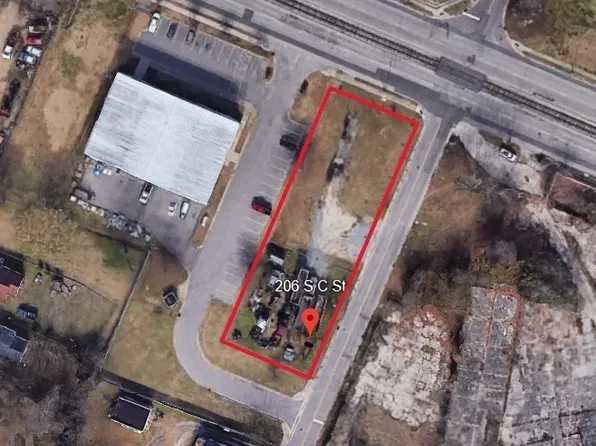 206 S C St, Fayetteville, NC 28301