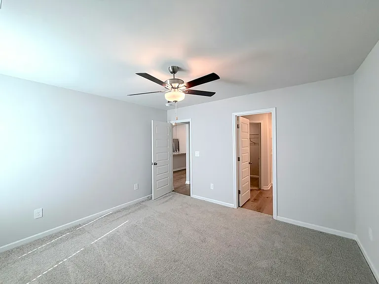 128 Challenger Way — Photo 18
