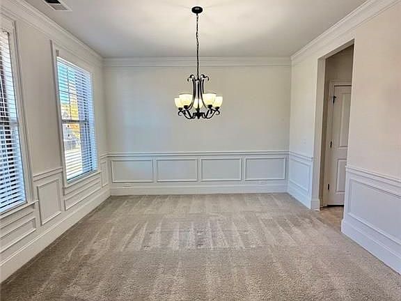 4th image of 235 Broadmoor Dr