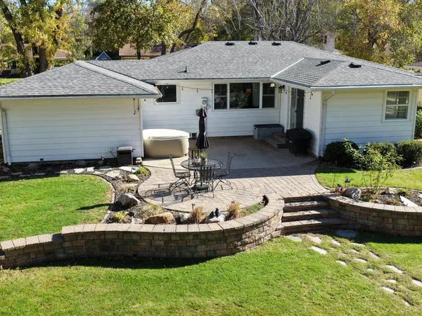 1136 SW Florence Ln, Willmar, MN 56201