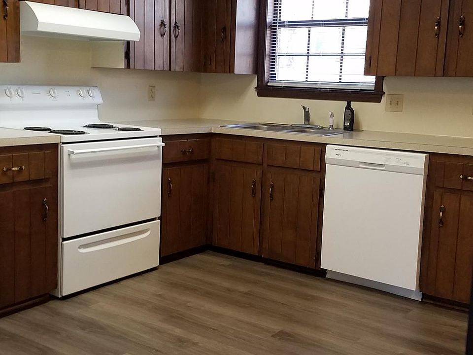 1st image of 1413 Hillwood Dr #C