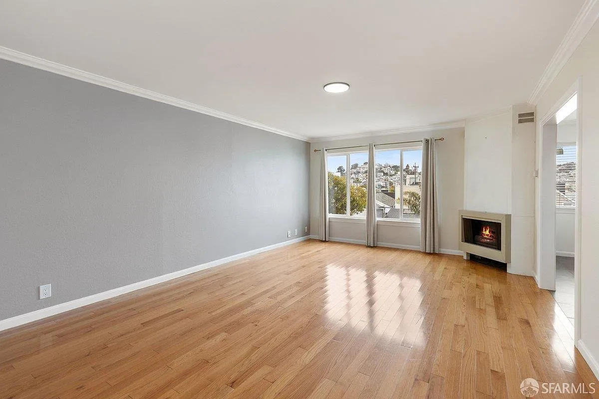 2 bed, 1.0 bath, 1000 sqft, $6,500 — Photo 2