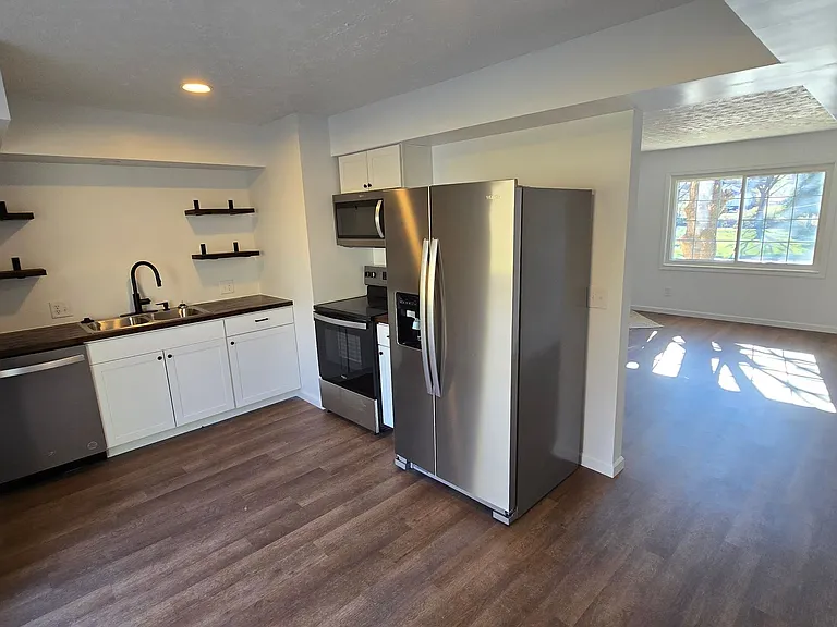 454 N Central Ave #1 — Photo 10
