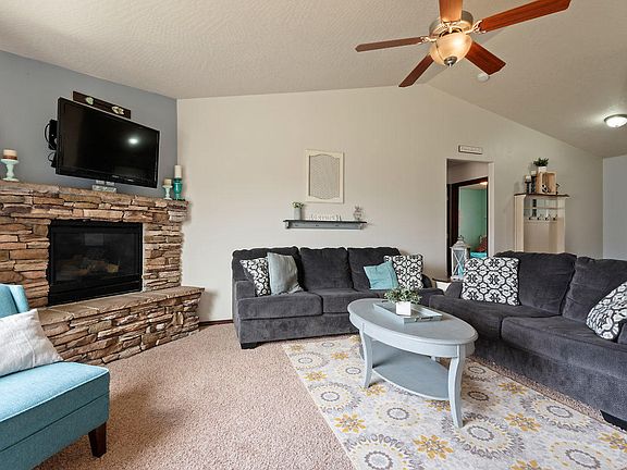 4th image of 3817 N Slazenger Ln