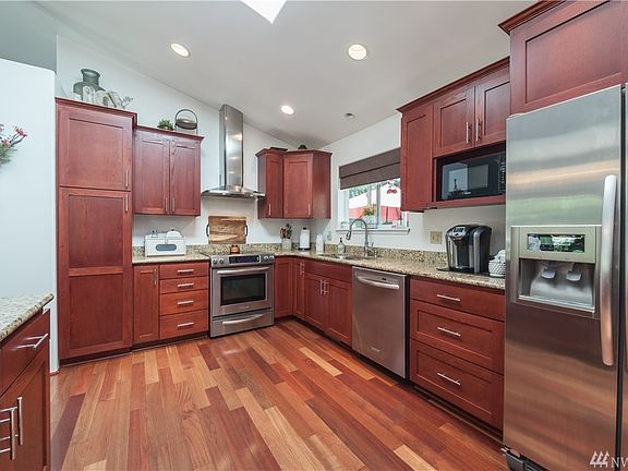 Stainless appliances