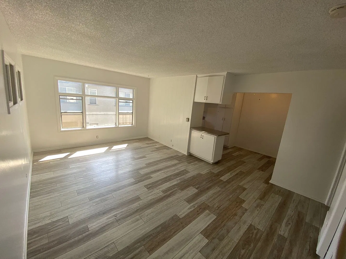 821 Centinela Ave (9956) — Photo 3