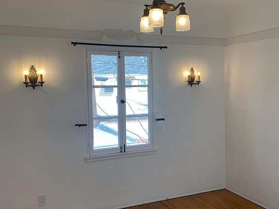 4th image of 200 S Fuller Ave #2