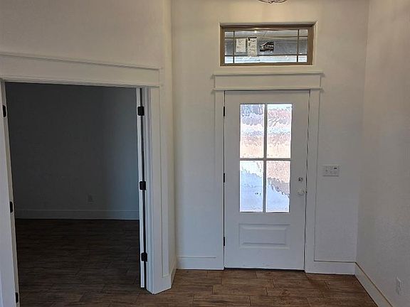 5th image of 5572 NE Minnow Ln