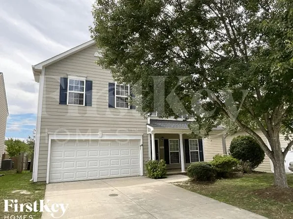 3740 Cottesmore Dr, High Point, NC 27265