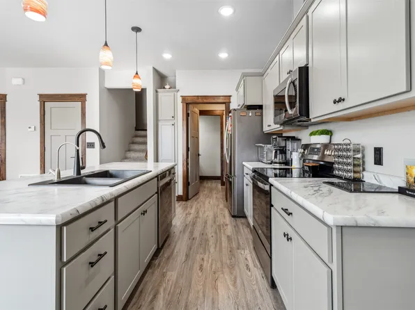 122 One Way Loop, Hamilton, MT 59840