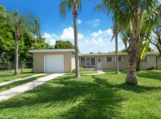 19221 Holiday Rd, Cutler Bay, FL 33157