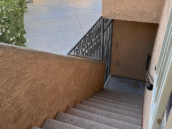 3rd image of 1367 Pattee Cir APT C