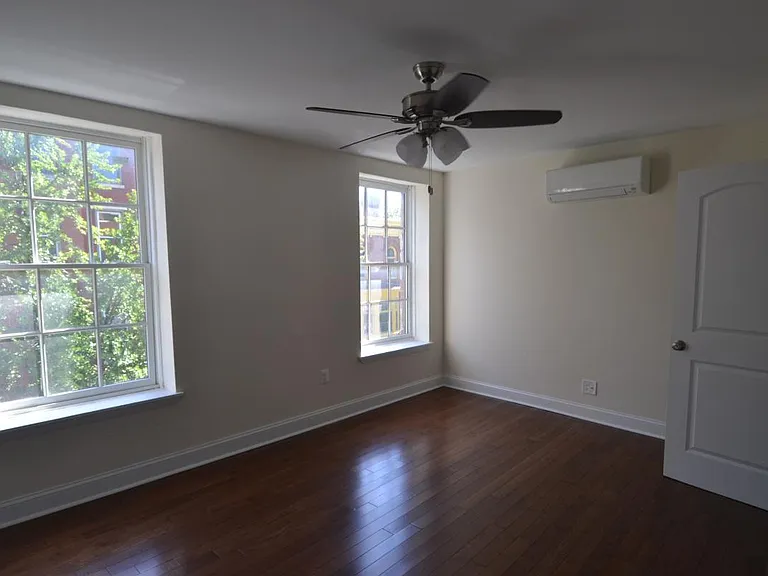 416 S 15th St #3F — Photo 7
