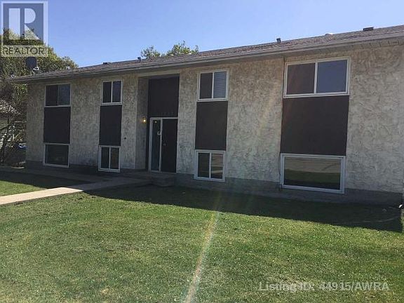 2nd image of 5111 52nd Ave