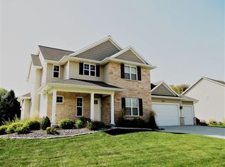 3562 Abbey Ct, Green Bay, WI 54313