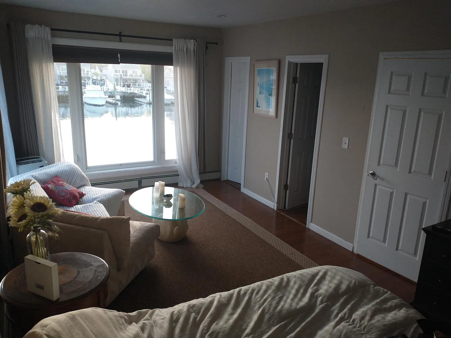 464 Roosevelt Ave — Photo 3