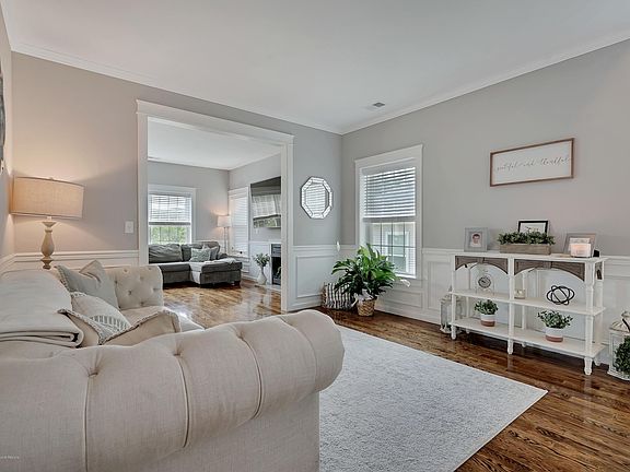 4th image of 406 Elizabeth Ave