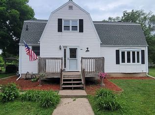 100 Chestnut St, La Porte City, IA 50651