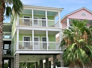 573 1st St, Cedar Key, FL 32625