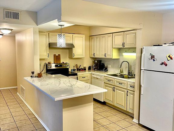 4th image of 6169 Knollwood Dr