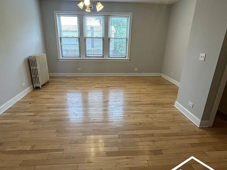 4542 W George St #2 — Photo 7