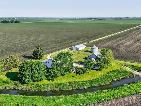 33522 E 3300 North Rd, Reddick, IL 60961