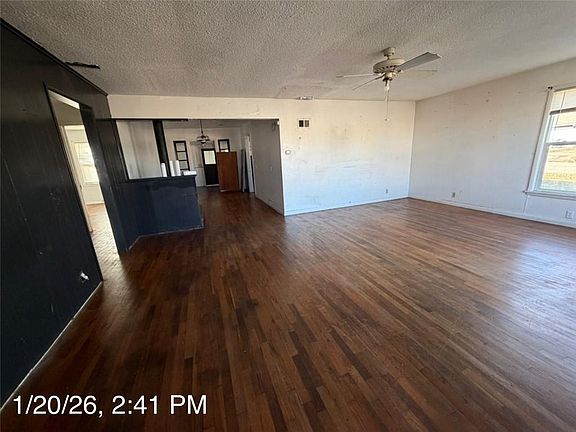 2nd image of 1735 Irving St