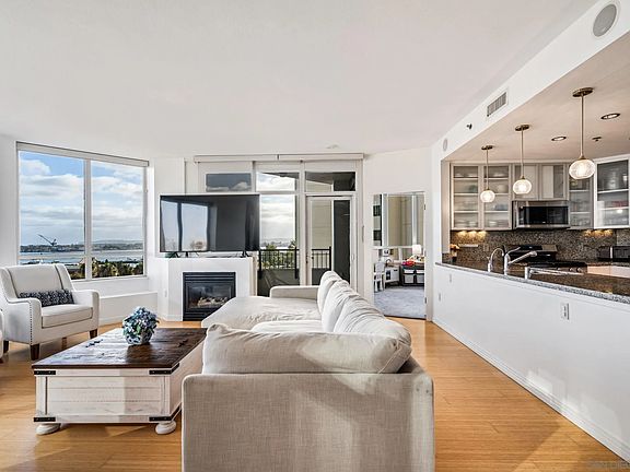 4th image of 700 W Harbor Dr Unit 705