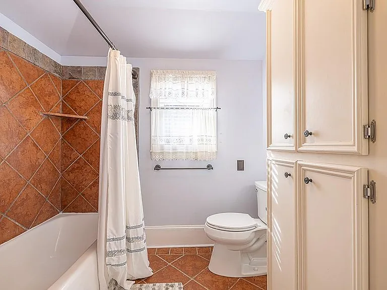 809 Milam St — Photo 19