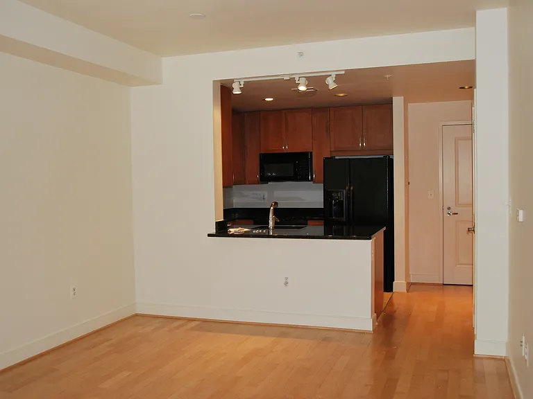 4101 Albemarle St NW #318 — Photo 6