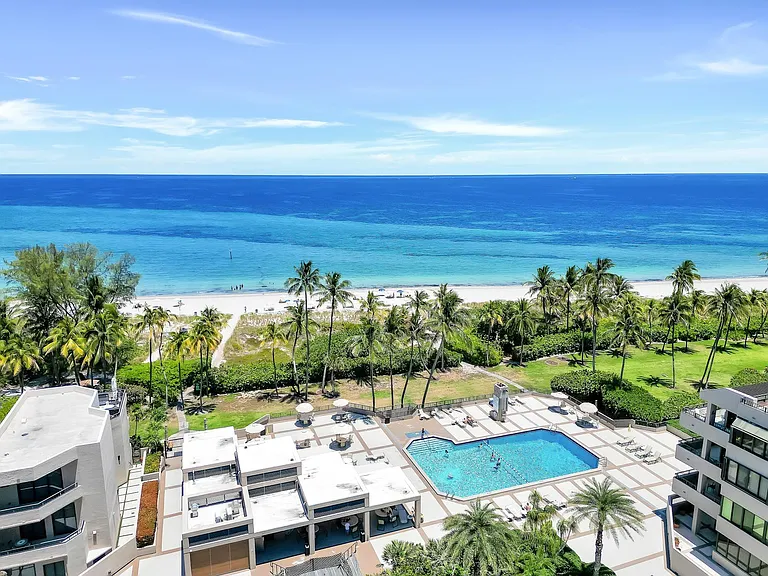 235 Crandon Blvd #2-ID1049800P — Photo 6